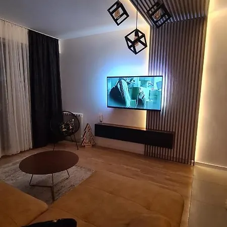 Anika Sweet At Vodno Daire Üsküp